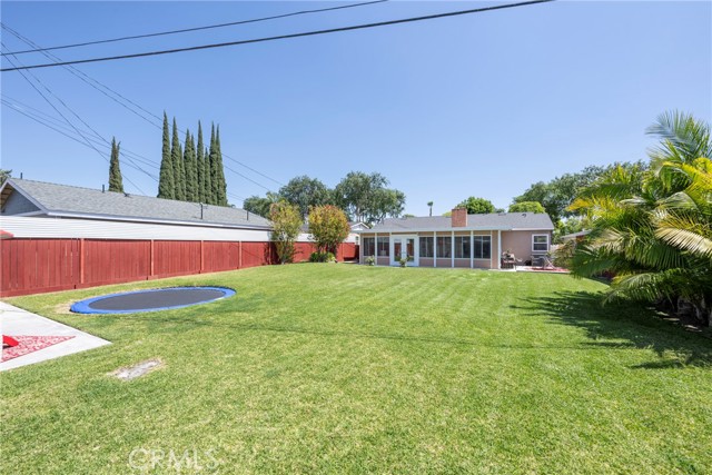 Image 53 of 63 For 1519 Victoria