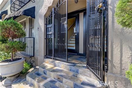 219 Redondo Avenue, Long Beach CA: https://media.crmls.org/medias/4427eb89-89ac-4f4b-9c07-ff9130b71d7d.jpg