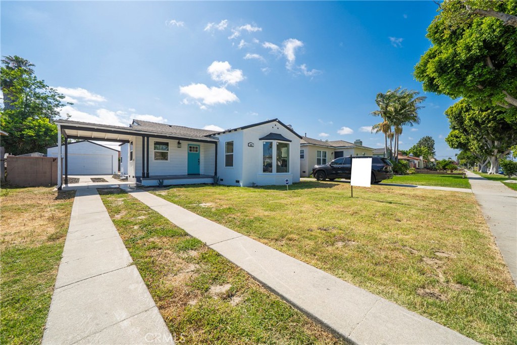 805 S Poinsettia Avenue