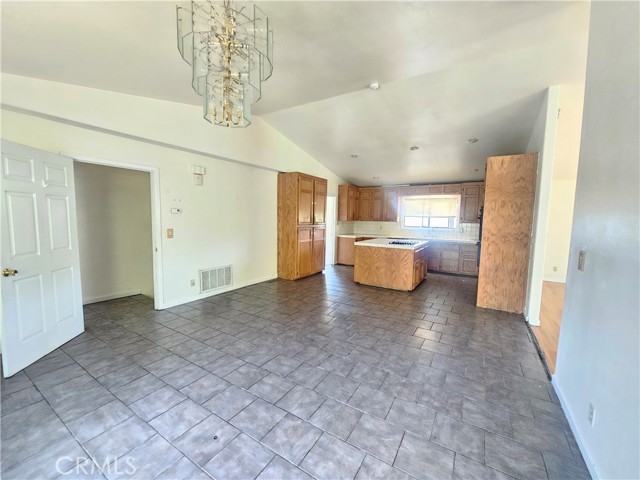 Detail Gallery Image 9 of 54 For 18834 Deer Hill Rd, Hidden Valley Lake,  CA 95467 - 4 Beds | 2/2 Baths