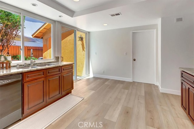 26592 Cortina Drive, Mission Viejo CA: https://media.crmls.org/medias/442a8716-5991-40e4-a87c-c6dfdab7e4d4.jpg