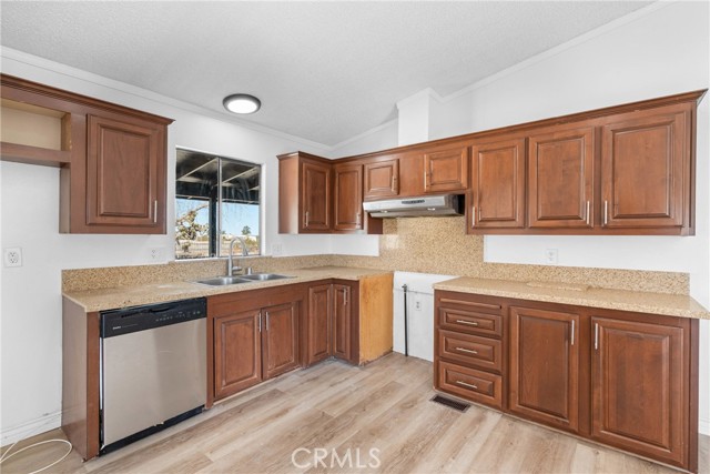 11535 Rosado Road, Pinon Hills CA: https://media.crmls.org/medias/442b3674-1c62-4ad6-81c6-1e77f3356fe5.jpg