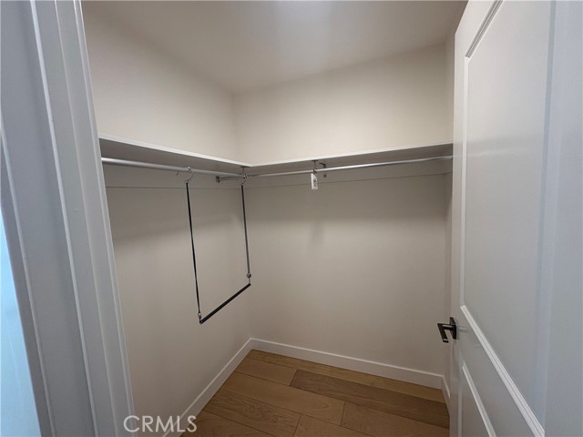 Detail Gallery Image 10 of 14 For 400 S Broadway #1407,  Los Angeles,  CA 90013 - 1 Beds | 1 Baths