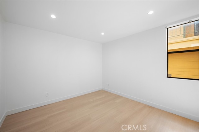 Detail Gallery Image 24 of 33 For 350 W Loraine St #101,  Glendale,  CA 91202 - 2 Beds | 2 Baths