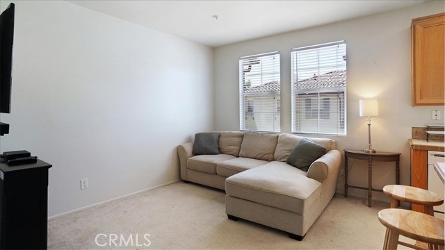 Detail Gallery Image 6 of 19 For 23433 Abbey Glen Pl, Valencia,  CA 91354 - 2 Beds | 2/1 Baths