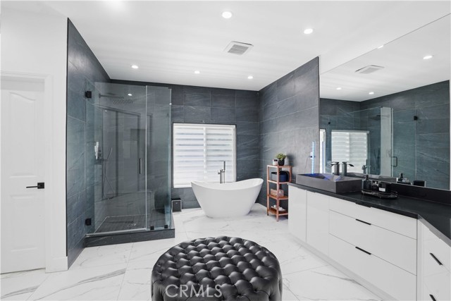 Detail Gallery Image 38 of 56 For 7600 Southby, West Hills,  CA 91304 - 5 Beds | 5 Baths