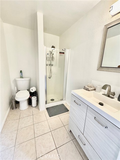 23744 Hartland Street, West Hills (los Angeles), California 91307, 4 Bedrooms Bedrooms, ,3 BathroomsBathrooms,Residential Lease,For Rent,23744 Hartland Street,CRSR24234045