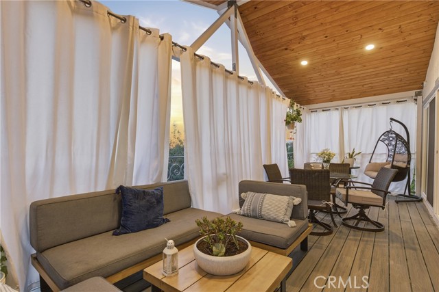 Detail Gallery Image 13 of 36 For 760 Luton, Glendale,  CA 91206 - 3 Beds | 2 Baths