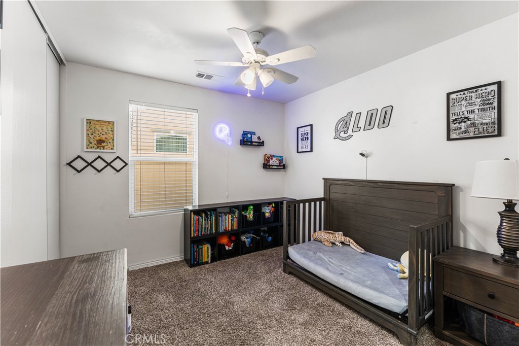 https://media.crmls.org/medias/442d4a7a-3677-48b3-b34d-dad51fdd02d4.jpg?preset=X-Large
