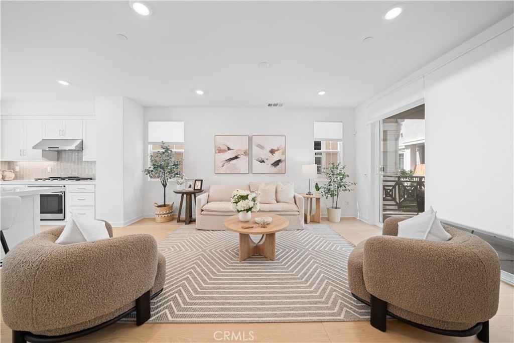 1042 N Anaheim Blvd #2