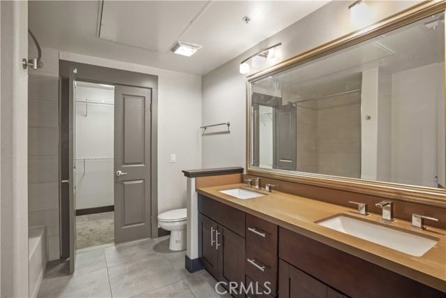Detail Gallery Image 12 of 18 For 24595 Town Center Dr #3211,  Valencia,  CA 91355 - 2 Beds | 2 Baths