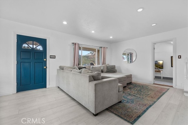 Detail Gallery Image 7 of 74 For 14828 Rayfield Dr, La Mirada,  CA 90638 - 4 Beds | 3 Baths