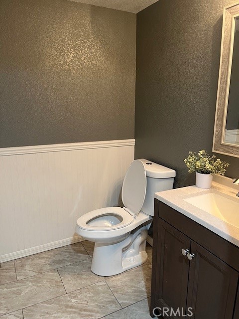 Detail Gallery Image 4 of 10 For 11472 Aberdeen Dr, Fontana,  CA 92337 - 3 Beds | 2/1 Baths