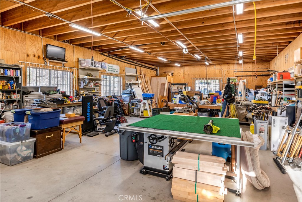 2000 square feet on Ground floor.