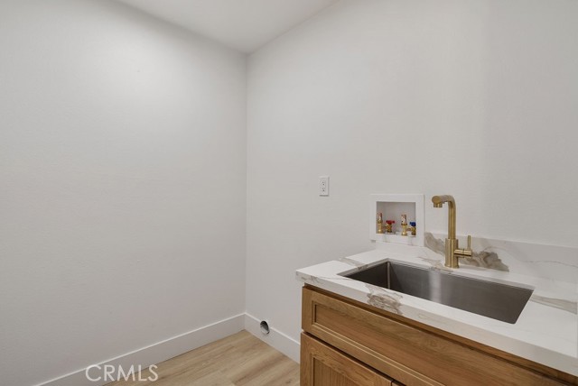 Detail Gallery Image 17 of 39 For 145 E Green St, Claremont,  CA 91711 - 5 Beds | 4 Baths