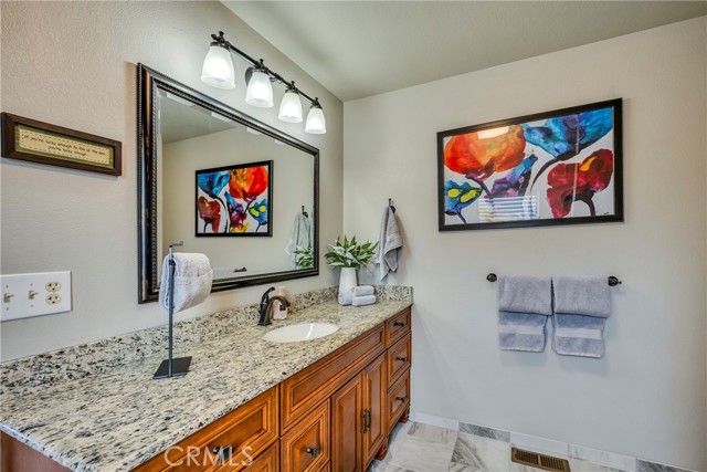 Detail Gallery Image 21 of 34 For 10360 Edgewater Dr, Kelseyville,  CA 95451 - 3 Beds | 2 Baths