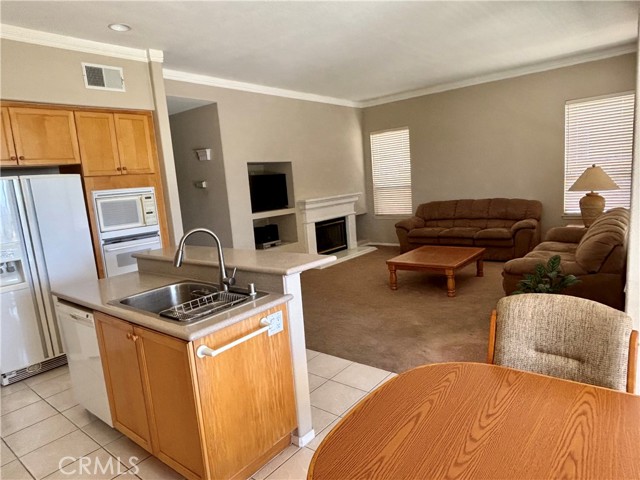 27402 Carino Circle, Mission Viejo CA: https://media.crmls.org/medias/4432d62b-bf95-4476-bdc2-36be85ce1e21.jpg