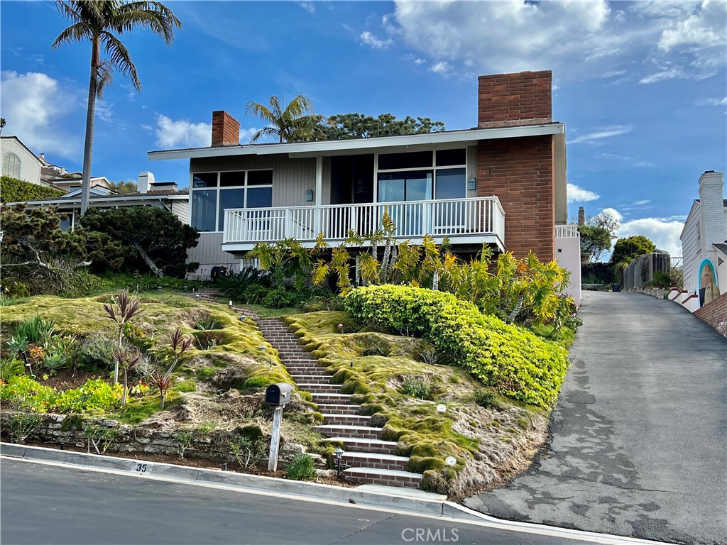 35 N La Senda, Laguna Beach, CA 92651