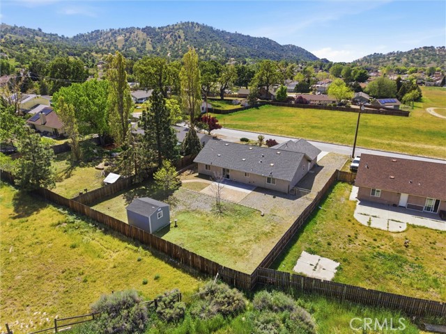 Detail Gallery Image 7 of 41 For 18110 Churchill, Tehachapi,  CA 93561 - 3 Beds | 2 Baths