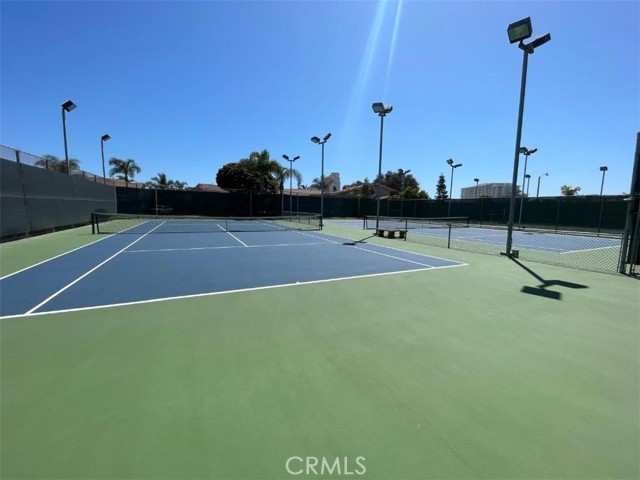 7911 Seawall Circle, Huntington Beach CA: https://media.crmls.org/medias/4434be11-7080-43e6-92e7-fcb450661a7d.jpg