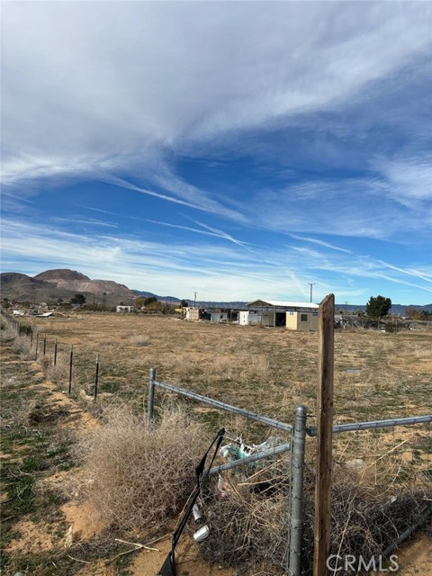 Detail Gallery Image 2 of 4 For 265 E Balboa, Mojave,  CA 93501 - 2 Beds | 1 Baths