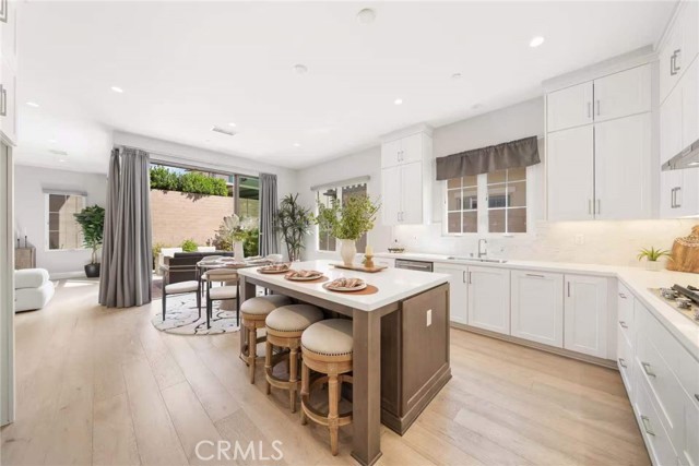 Detail Gallery Image 7 of 23 For 117 Donati, Irvine,  CA 92602 - 4 Beds | 3 Baths