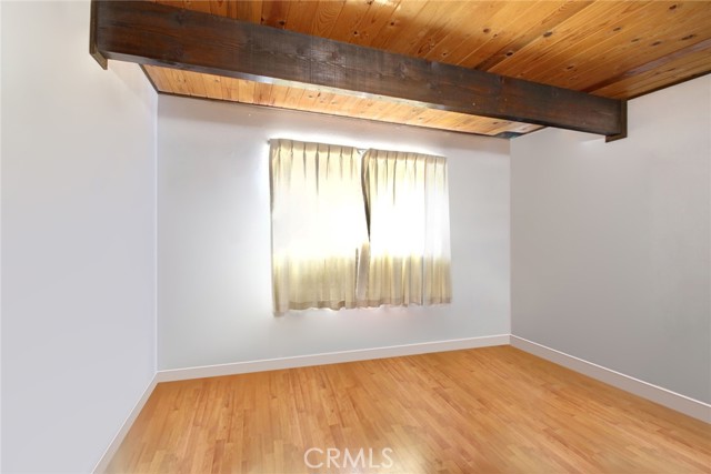 Detail Gallery Image 26 of 42 For 42716 Juniper Dr, Big Bear Lake,  CA 92315 - 4 Beds | 2 Baths