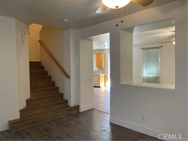 Detail Gallery Image 3 of 12 For 13849 Bluegrass, Victorville,  CA 92392 - 5 Beds | 4 Baths