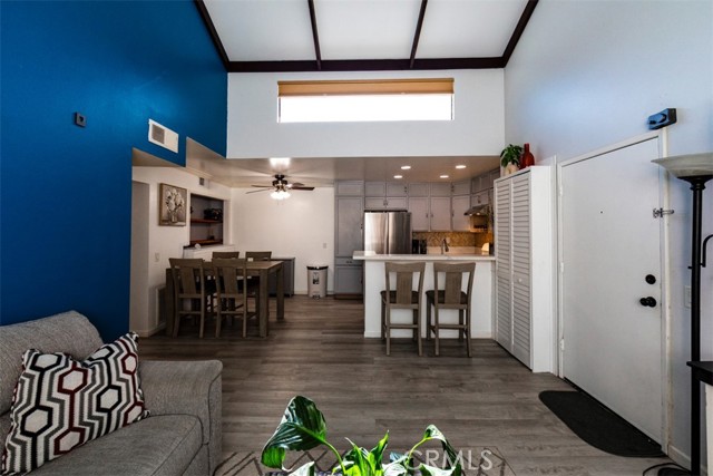 Detail Gallery Image 10 of 59 For 18756 Mandan #1514,  Canyon Country,  CA 91351 - 2 Beds | 2 Baths