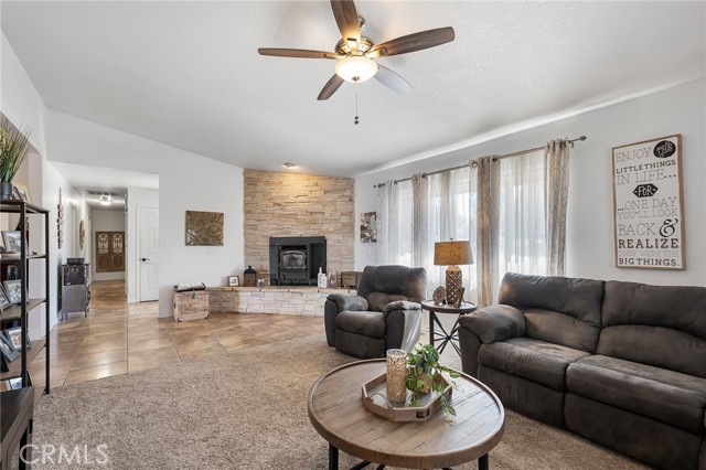 Detail Gallery Image 9 of 32 For 58350 Carlyle, Yucca Valley,  CA 92284 - 3 Beds | 2 Baths