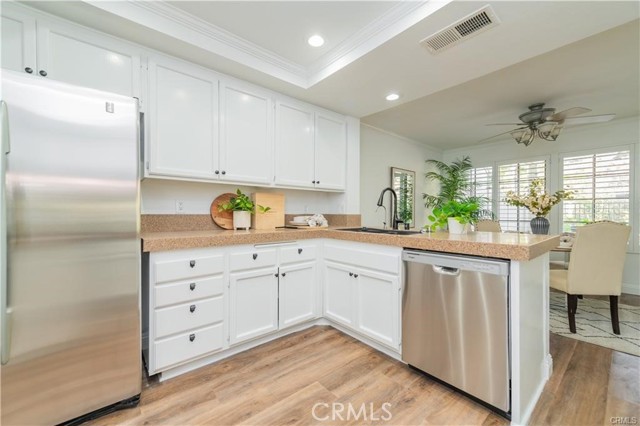 Detail Gallery Image 21 of 39 For 15 Elderberry, Irvine,  CA 92603 - 3 Beds | 2/1 Baths