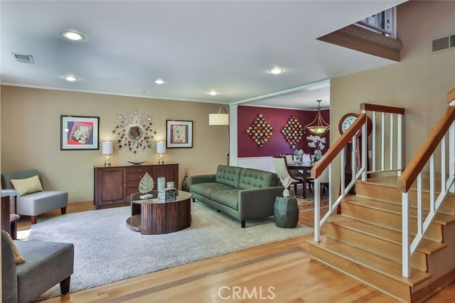 Detail Gallery Image 10 of 60 For 23050 Humming Bird Way, Calabasas,  CA 91302 - 4 Beds | 2/1 Baths