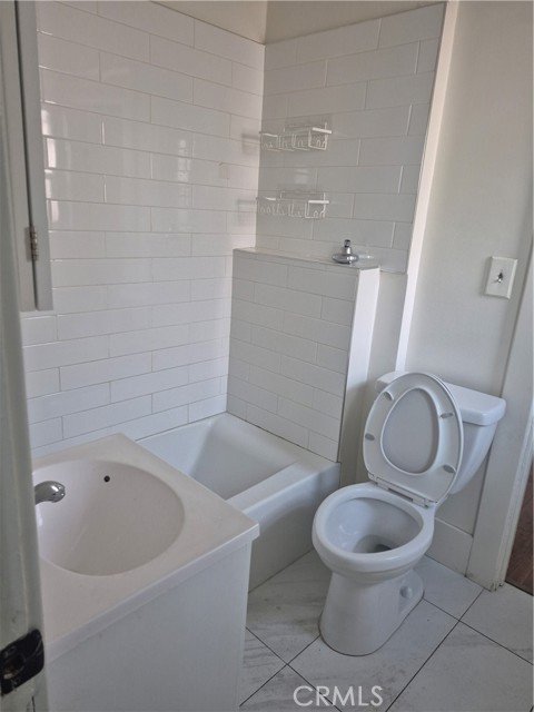 5856 South Olive photo 8