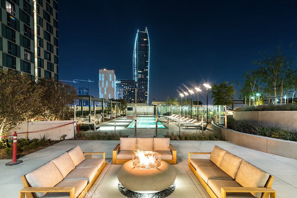 889 Francisco Street 2805, Los Angeles, CA 90017