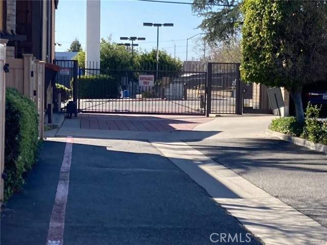 1304 Mountain Avenue, Duarte CA: https://media.crmls.org/medias/443b46d5-6a1c-4e66-a772-1ee2c0844ee4.jpg