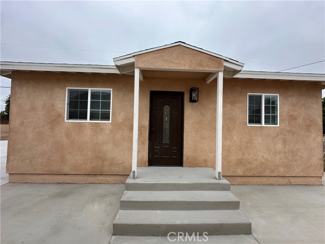 9517 Stoakes Avenue, Downey CA: https://media.crmls.org/medias/443bd19f-34dd-4167-80ea-7c9f2447f6b7.jpg