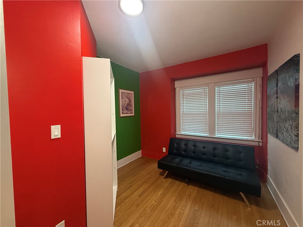 https://media.crmls.org/medias/443be667-6952-43ad-ada2-06ddaaf8a8b2.jpg?preset=X-Large