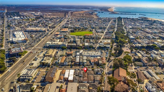 Detail Gallery Image 45 of 53 For 307 8th St, Seal Beach,  CA 90740 - – Beds | – Baths