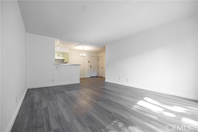 20234 Cantara Street, Winnetka CA: https://media.crmls.org/medias/443c36b6-6af7-4de2-9973-6f19745344be.jpg