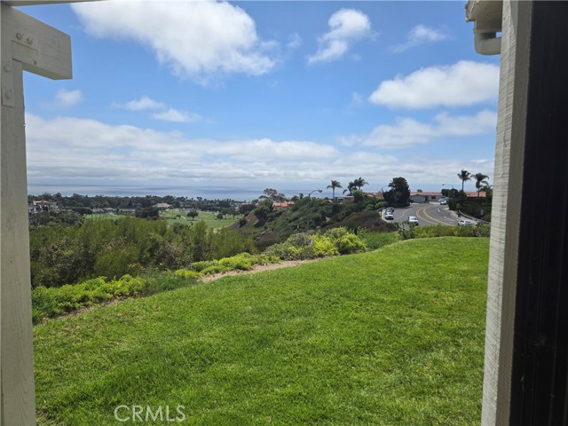 110 Calle Cuervo, San Clemente CA: https://media.crmls.org/medias/443d42c7-6bcd-4051-b489-c908513a9ae1.jpg