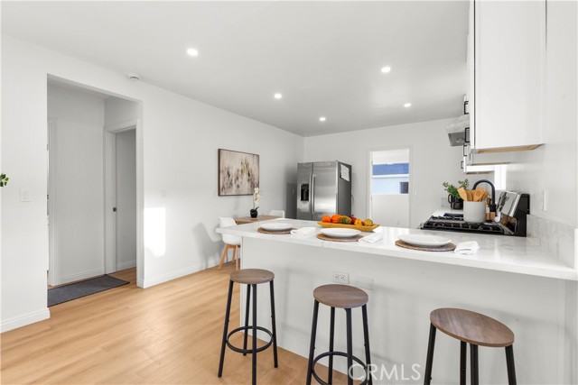 Detail Gallery Image 5 of 25 For 1330 E 56th, Long Beach,  CA 90805 - 2 Beds | 1 Baths