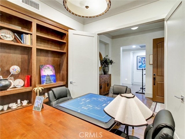 Detail Gallery Image 10 of 75 For 112 S Orange Grove Bld #109,  Pasadena,  CA 91105 - 3 Beds | 3/1 Baths