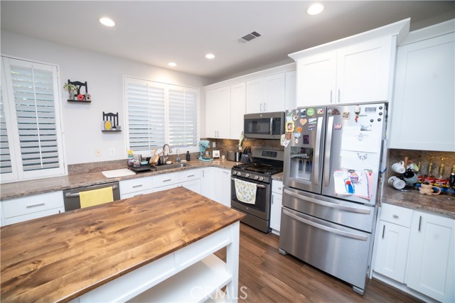 11776 Wickford Place, Yucaipa CA: https://media.crmls.org/medias/443ebf44-b64a-42c7-ab55-078d10838a31.jpg