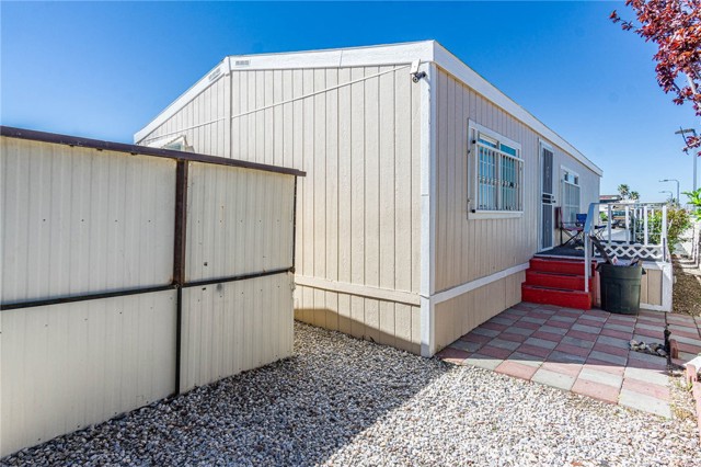 Detail Gallery Image 39 of 55 For 14411 Palmdale Rd #64,  Victorville,  CA 92392 - 3 Beds | 2 Baths