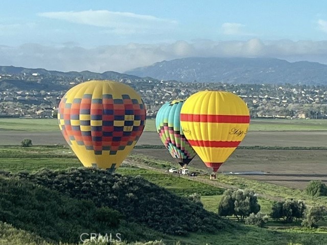 https://media.crmls.org/medias/443ed20d-e52f-42d0-8d52-0e7069724e7e.jpg?preset=X-Large