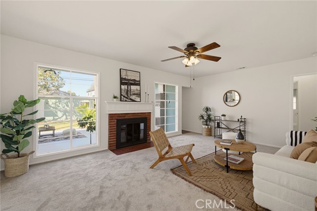 4219 Artesia photo 4
