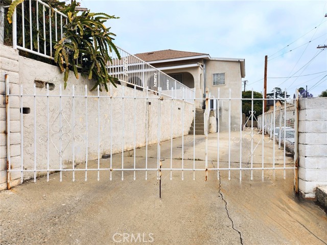 4297 Moonstone Drive, Los Angeles CA: https://media.crmls.org/medias/443f5f3f-b4d6-450f-8fd9-3ce3a4ac4f75.jpg