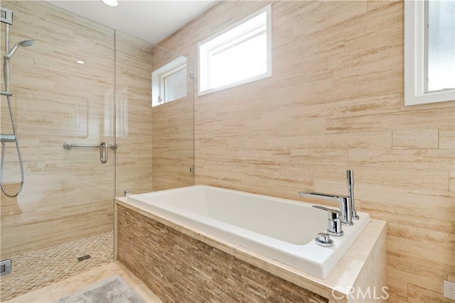 Detail Gallery Image 48 of 51 For 520 Kings, Newport Beach,  CA 92663 - 4 Beds | 4 Baths