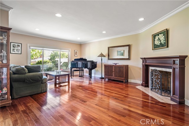 Detail Gallery Image 4 of 34 For 1650 San Gabriel Ave, Glendale,  CA 91208 - 3 Beds | 2/1 Baths
