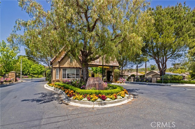 251 Knoll Ridge Road photo 2